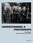 Book cover of Understanding a Photograph