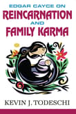 Book cover of Edgar Cayce on Reincarnation and Family Karma