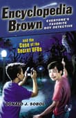 Book cover of Encyclopedia Brown and the Case of the Secret UFOs
