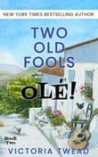 Book cover of Two Old Fools Olé!