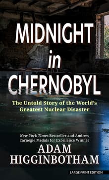 Book cover of Midnight in Chernobyl: The Untold Story of the World's Greatest Nuclear Disaster