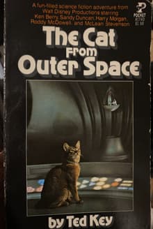 Book cover of The Cat from Outer Space