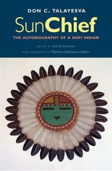 Book cover of Sun Chief: The Autobiography of a Hopi Indian